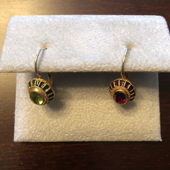 NEW Earrings Garnet and Peridot 14KYGP Leverback - Picture 2 of 4